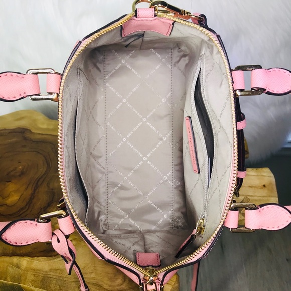 Michael Kors Ciara Medium Messenger Satchel - Picture 6 of 8